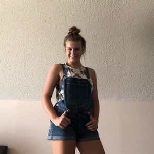 Meet your Posher, Lexi